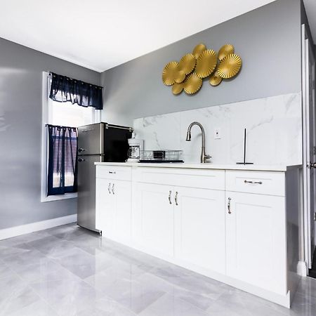 Quaint 1 Bedroom Apartment Sleeps 2-3, Near Niagarawatervallen Buitenkant foto